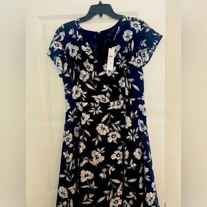 Ann Taylor size 10 navy dress.